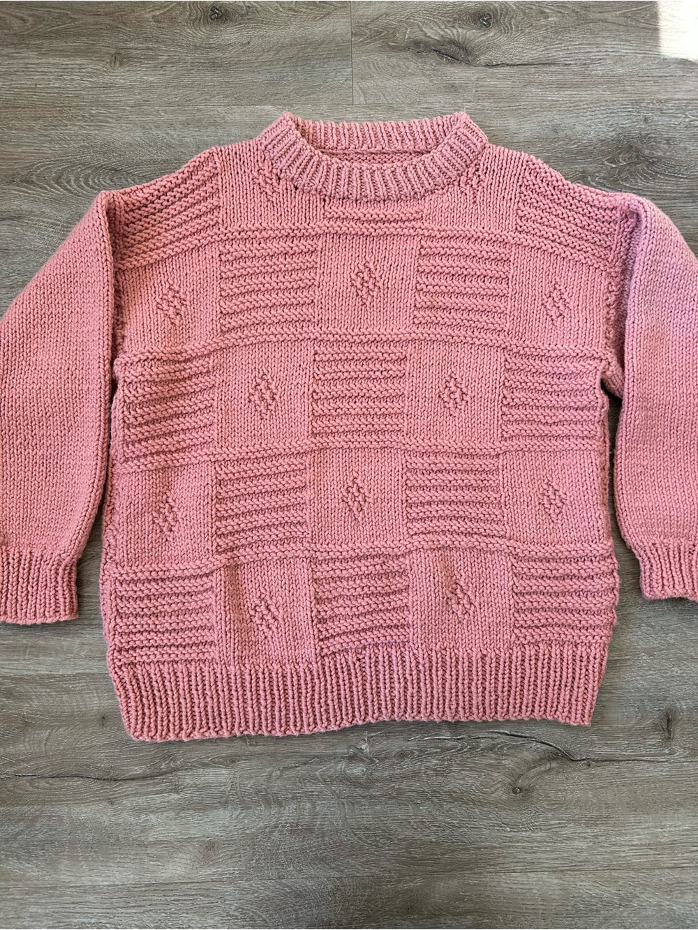 Handmade Women's Pink Knit Crewneck Sweater Vtg